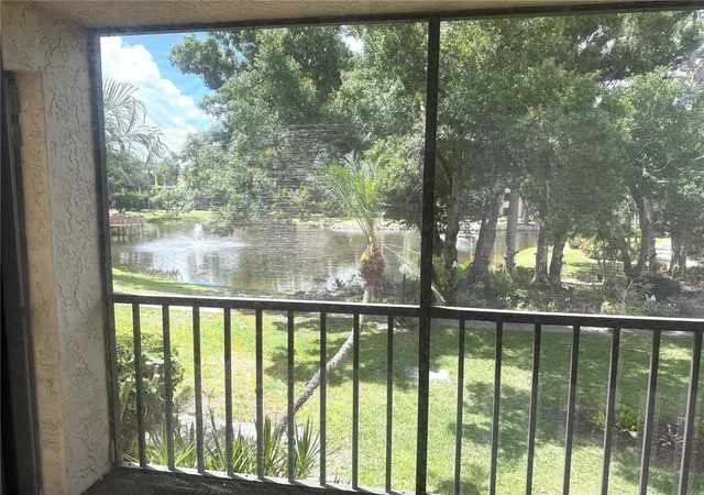 4th image of 425 30Th Ave W, Bradenton, FL 34205