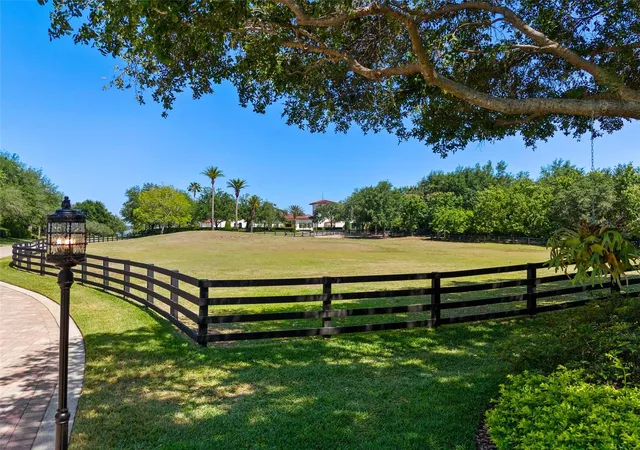 5th image of 11865 Fort King Hwy, Thonotosassa, FL 33592 | MLS# TB8379435