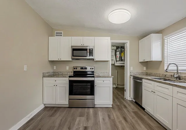 Photo 3 of Single family home for sale at 4010 Emerson Ave S, St Petersburg, FL 33711 | MLS# O6304092 | Listing updated on 2026-09-01