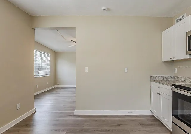 Photo 4 of Single family home for sale at 4010 Emerson Ave S, St Petersburg, FL 33711 | MLS# O6304092 | Listing updated on 2026-09-01