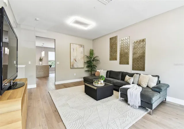 5th image of 2547 Lexington Oak Dr, Brandon, FL 33511 | MLS# TB8379995