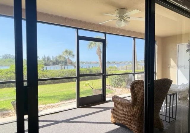 3rd image of 460 Bouchelle Dr, NEW SMYRNA BEACH, FL 32169