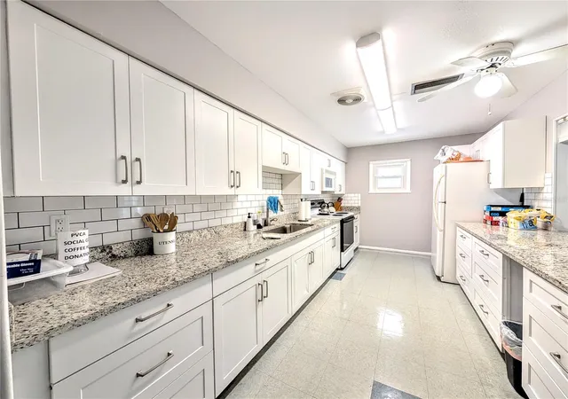 2nd image of 5951 Todd St, BRADENTON, FL 34207