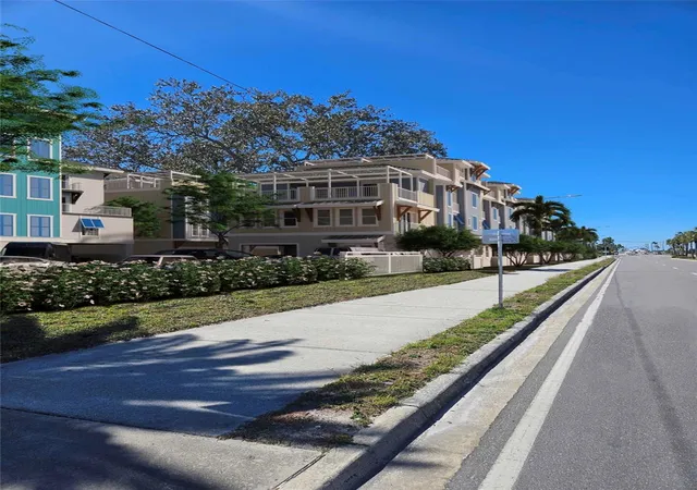33rd image of 20 Outlook Way Blvd #7, Dunedin, FL 34698 | MLS# TB8381028