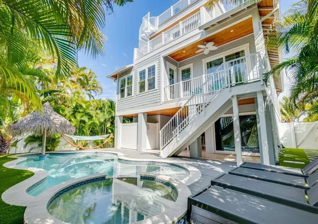 2nd image of 212 72nd, Holmes Beach, FL 34217 | MLS# A4651200