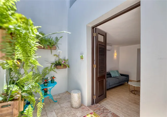 Photo 1 of Condo for sale at 203 Fortaleza St #4, San Juan, PR 00901 | MLS# PR9113377 | Listing updated on 2026-08-18