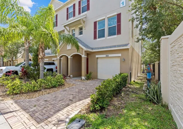 2nd image of 800 Callista Cay Loop, Tarpon Springs, FL 34689 | MLS# TB8381932