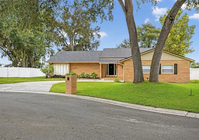 Homes for sale in Lakeland, FL | 1524 New Jersey Oaks Ct, Lakeland, FL 33801 | MLS# TB8381979