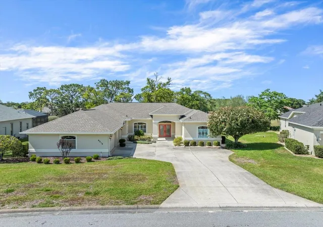 Photo 2 of Single family home for sale at 9216 Tarleton Cir, Weeki Wachee, FL 34613 | MLS# W7875229 | Listing updated on 2026-09-30