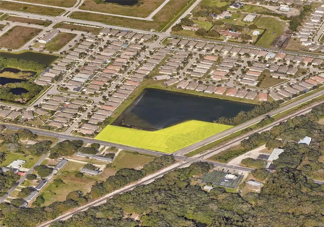3rd image of 962 E Shell Pointe Rd, Ruskin, FL 33570 | MLS# O6305977