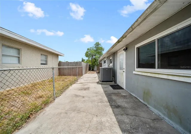 4th image of 10602 Camelia Dr, Port Richey, FL 34668 | MLS# TB8382258