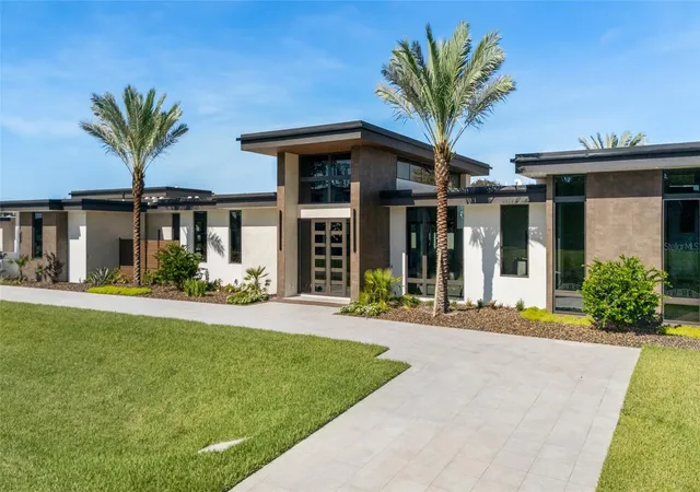 Photo 2 of Single family home for sale at 19211 Gunn Hwy, Odessa, FL 33556 | MLS# TB8382356 | Listing updated on 2026-10-07