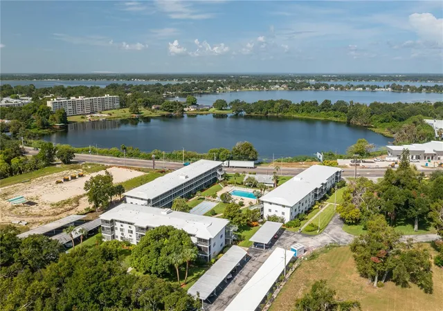 3rd image of 1700 6Th St Nw #C26, Winter Haven, FL 33881 | MLS# P4934743