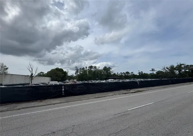 Photo 1 of Land for sale at 5515/5517 Shad Rd, Jacksonville, FL 32257 | MLS# GC530613 | Listing updated on 2026-10-05