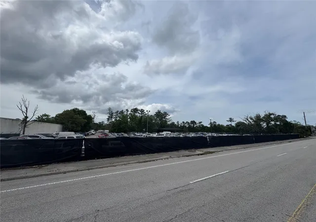 Photo 2 of Land for sale at 5515/5517 Shad Rd, Jacksonville, FL 32257 | MLS# GC530613 | Listing updated on 2026-10-05