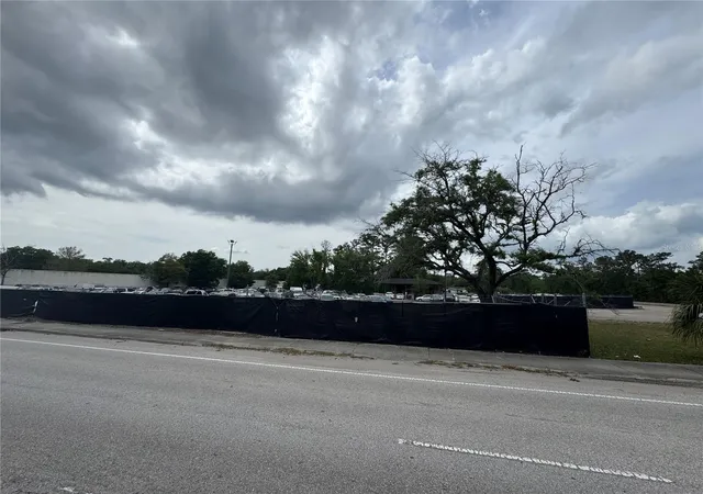 Photo 3 of Land for sale at 5515/5517 Shad Rd, Jacksonville, FL 32257 | MLS# GC530613 | Listing updated on 2026-10-05