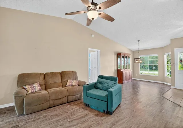 Photo 3 of Single family home for sale at 25800 Belle Helene, Leesburg, FL 34748 | MLS# G5096683 | Listing updated on 2026-09-02