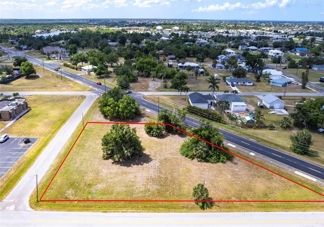 2nd image of 403 E Ann St, Punta Gorda, FL 33950 | MLS# C7509574