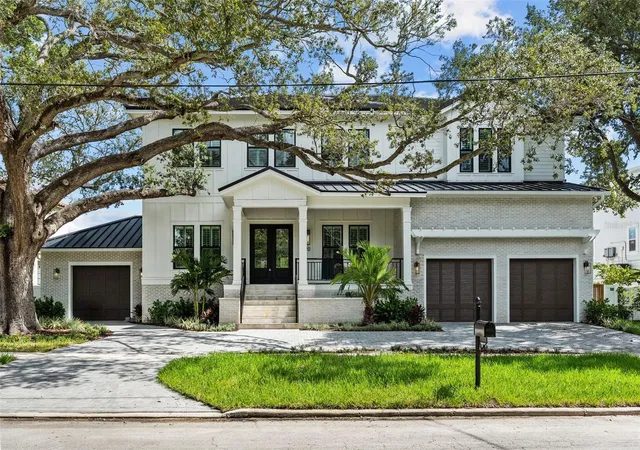 Photo 1 of Sale Pending at 690 Geneva Pl, Tampa, FL 33606 | MLS# TB8383425 | Listing updated on 2026-09-21