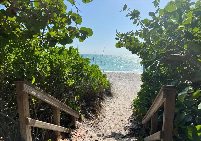 8th image of 168 Rotonda Blvd E, Rotonda West, FL 33947 | MLS# A4651898