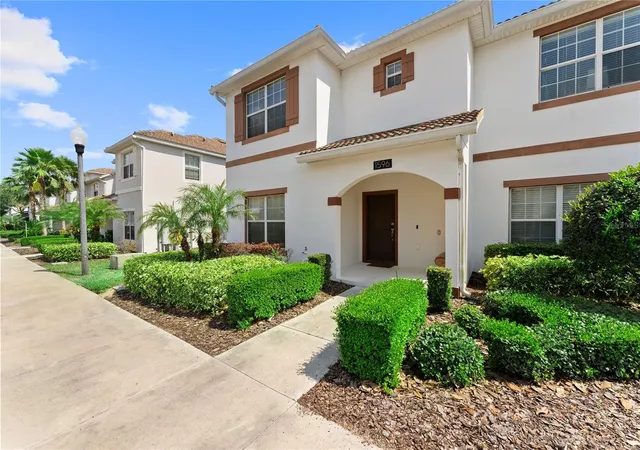 Photo 3 of Townhouse for sale at 1596 Moon Valley Dr, Davenport, FL 33896 | MLS# O6307337 | Listing updated on 2026-09-06
