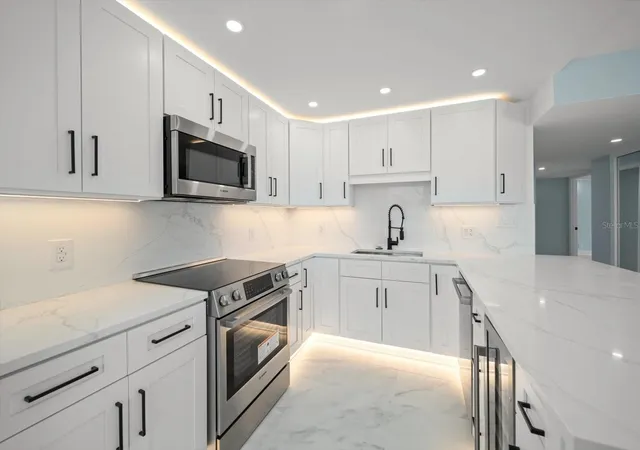 Homes for sale in Clearwater Beach, FL | 1400 Gulf Blvd #804, Clearwater Beach, FL 33767 | MLS# TB8384130