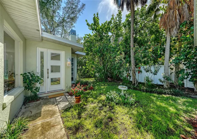 Photo 3 of Single family home for sale at 120 Hammock Rd, Anna Maria, FL 34216 | MLS# A4652090 | Listing updated on 2026-10-08