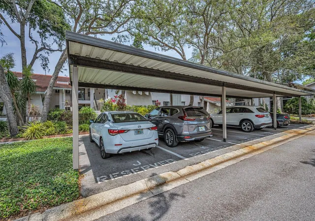 5th image of 300 S Florida Ave #200J, Tarpon Springs, FL 34689 | MLS# TB8384604