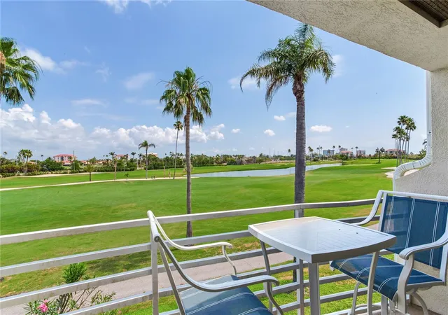 Homes for sale in St Petersburg, FL | 6171 Bahia Del Mar Blvd #216, St Petersburg, FL 33715 | MLS# TB8384629