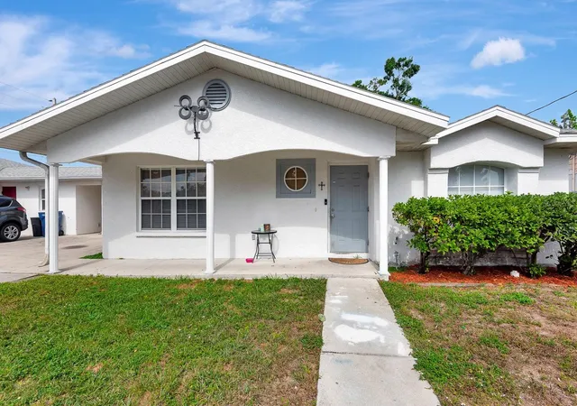 2nd image of 6528 12th St W, Bradenton, FL 34207 | MLS# O6307869