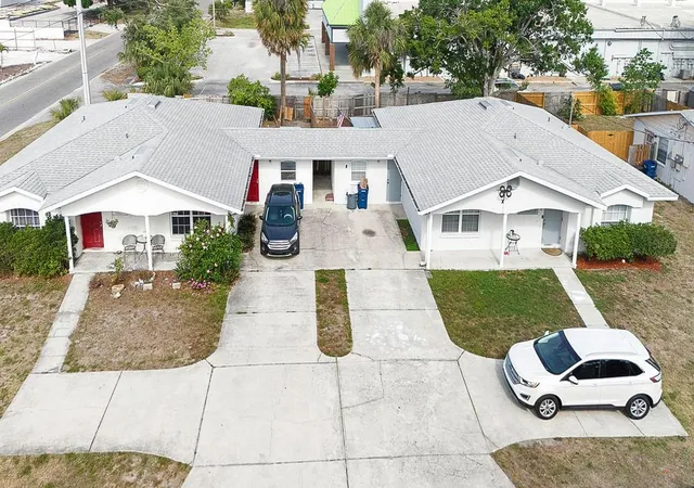 5th image of 6528 12Th St W, Bradenton, FL 34207 | MLS# O6307869