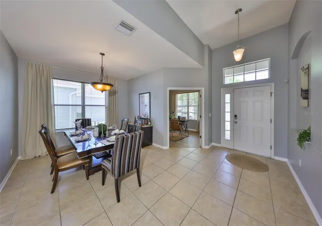Photo 4 of Single family home for sale at 11408 Coventry Grv Cir, Lithia, FL 33547 | MLS# TB8384901 | Listing updated on 2026-09-17