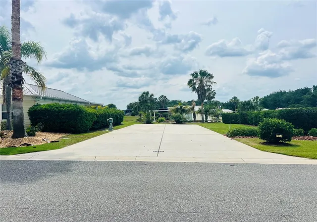 1st image of 9450 Se 47th Way, Webster, FL 33597 | MLS# G5096962