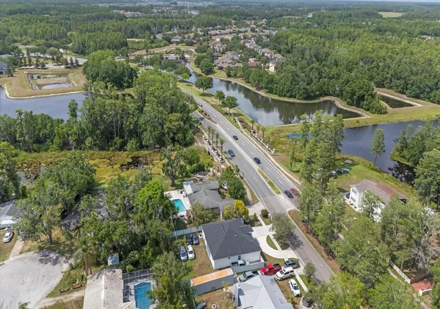 5th image of 19212 Sunlake Blvd, Lutz, FL 33558 | MLS# TB8385075