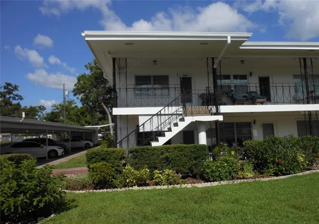 Photo 3 of Condo for sale at 138 36th Ave N #206W, Saint Petersburg, FL 33704 | MLS# TB8385636 | Listing updated on 2026-09-27