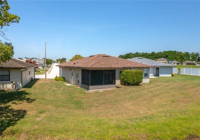 Photo 3 of Single family home for sale at 3245 Prairie Dunes Cir E, Lakeland, FL 33810 | MLS# P4934841 | Listing updated on 2026-09-22