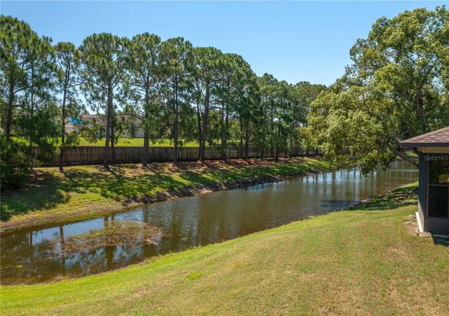 Photo 4 of Single family home for sale at 3245 Prairie Dunes Cir E, Lakeland, FL 33810 | MLS# P4934841 | Listing updated on 2026-09-22