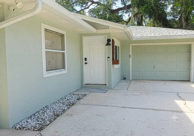 2nd image of 6806 S Holly Oak Pt, Homosassa, FL 34448 | MLS# G5097083
