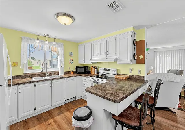 Photo 4 of Manufactured home for sale at 707 Del Luna Dr, North Port, FL 34287 | MLS# TB8386439 | Listing updated on 2026-09-22