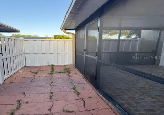 5th image of 7601 W Deleon Ct, Tampa, FL 33615 | MLS# TB8386443