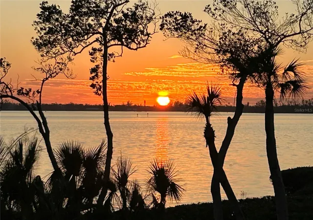3rd image of 76 Tidy Island Blvd, BRADENTON, FL 34210