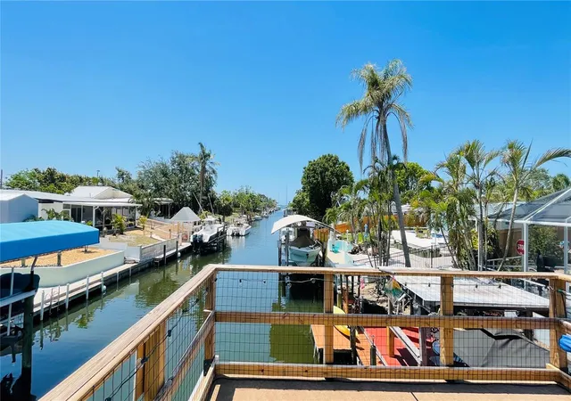 1st image of 409 Bryn Mawr Is, Bradenton, FL 34207 | MLS# A4652831