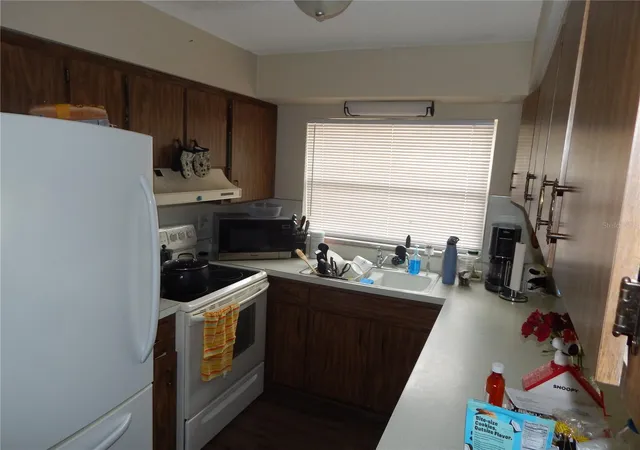 Photo 2 of Single family home for sale at 3509 Lisa Ln, Lakeland, FL 33801 | MLS# A4652880 | Listing updated on 2026-05-05