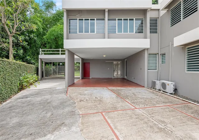 Homes for sale in Guaynabo, PR | 646 Calle 1, Guaynabo, PR 00966 | MLS# PR9113661