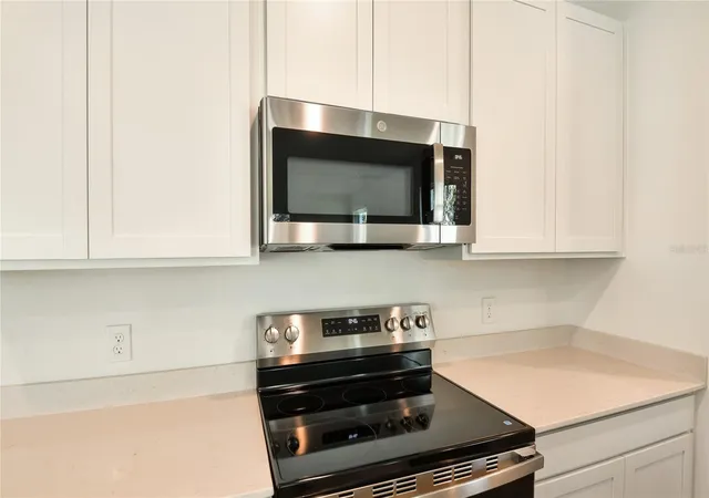 4th image of 738 Lake Dell Ave, Dundee, FL 33838 | MLS# S5127076