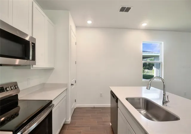 5th image of 738 Lake Dell Ave, Dundee, FL 33838 | MLS# S5127076