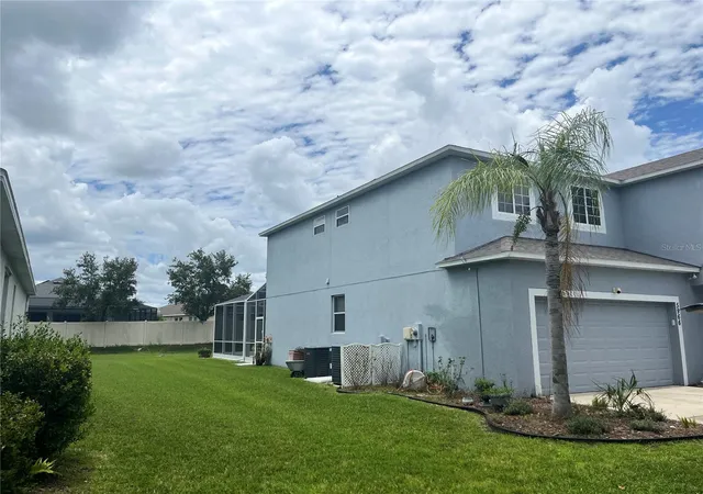 Photo 3 of Single family home for sale at 5966 Willows Bridge Loop, Ellenton, FL 34222 | MLS# N6138942 | Listing updated on 2026-10-01