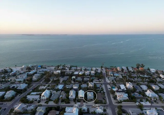 3rd image of 704 Gladiolus St, Anna Maria, FL 34216 | MLS# A4653068
