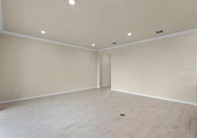 Photo 4 of Single family home for sale at 10245 Park Estates Ave, Orlando, FL 32836 | MLS# O6310446 | Listing updated on 2026-10-08