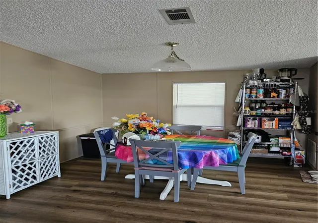 Photo 4 of Sale Pending at 375 Melbourn Dr, Haines City, FL 33844 | MLS# L4953066 | Listing updated on 2026-10-07